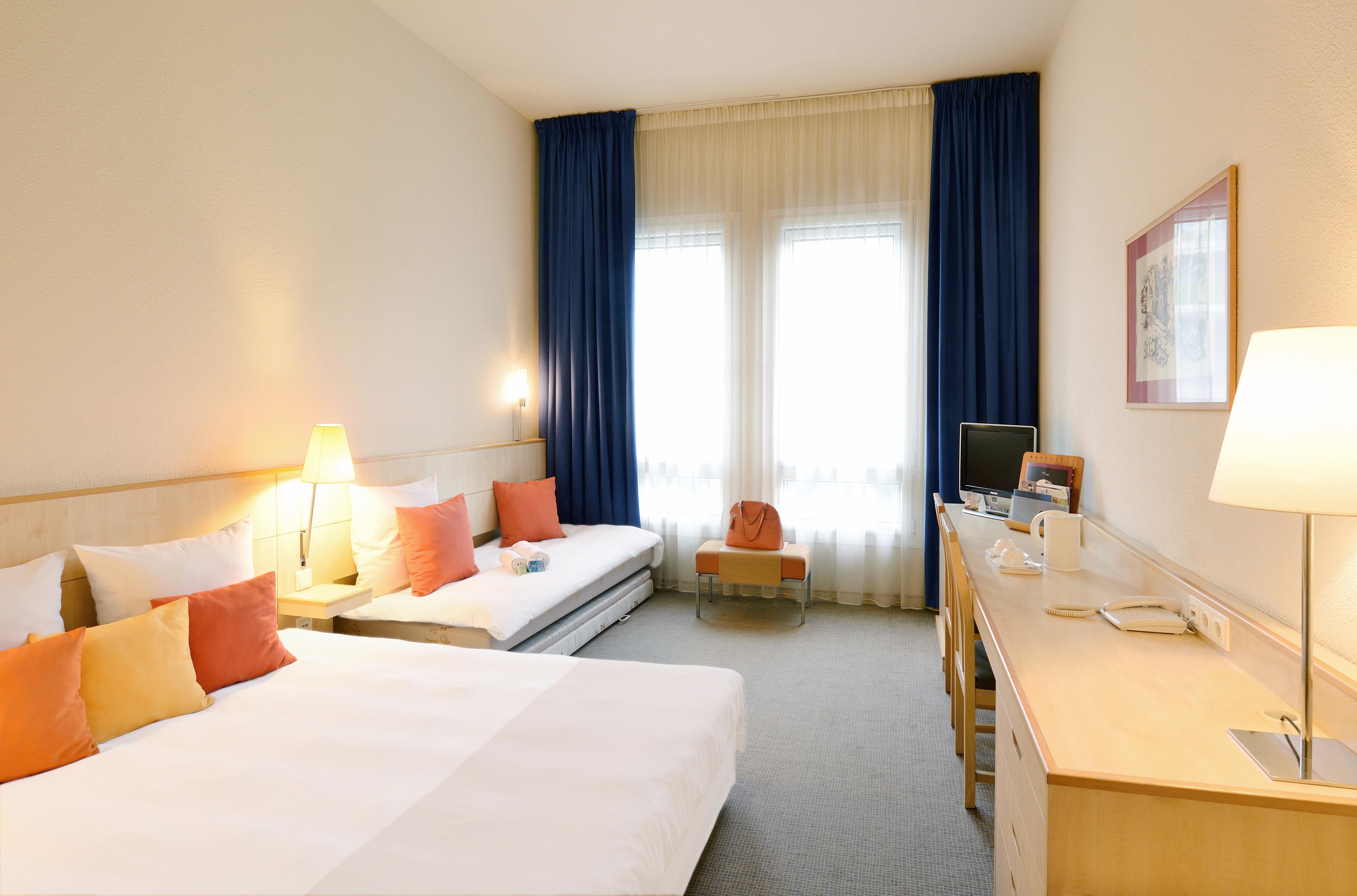 Moevenpick Hotel Budapest Centre Esterno foto