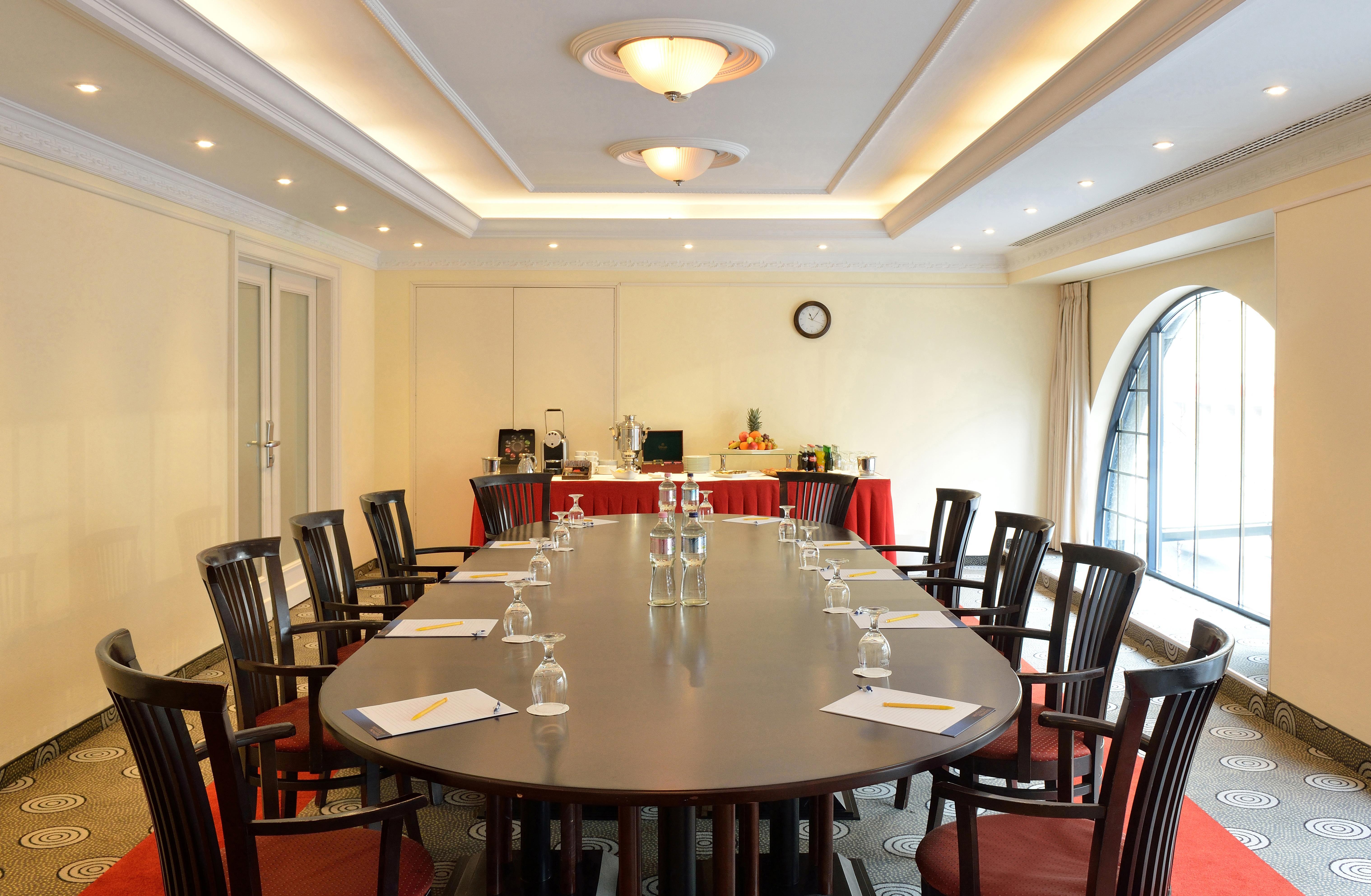 Moevenpick Hotel Budapest Centre Esterno foto