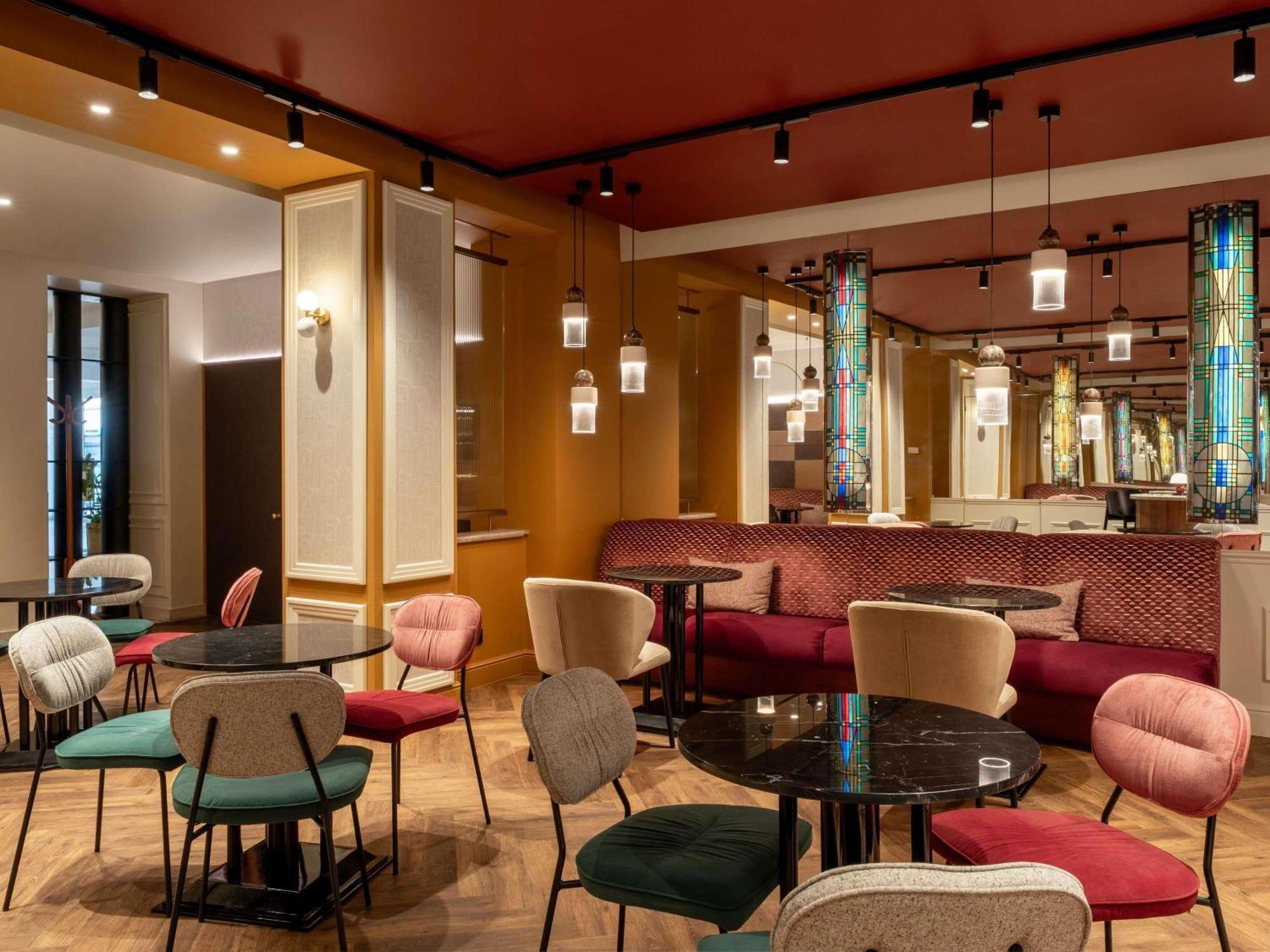 Moevenpick Hotel Budapest Centre Esterno foto