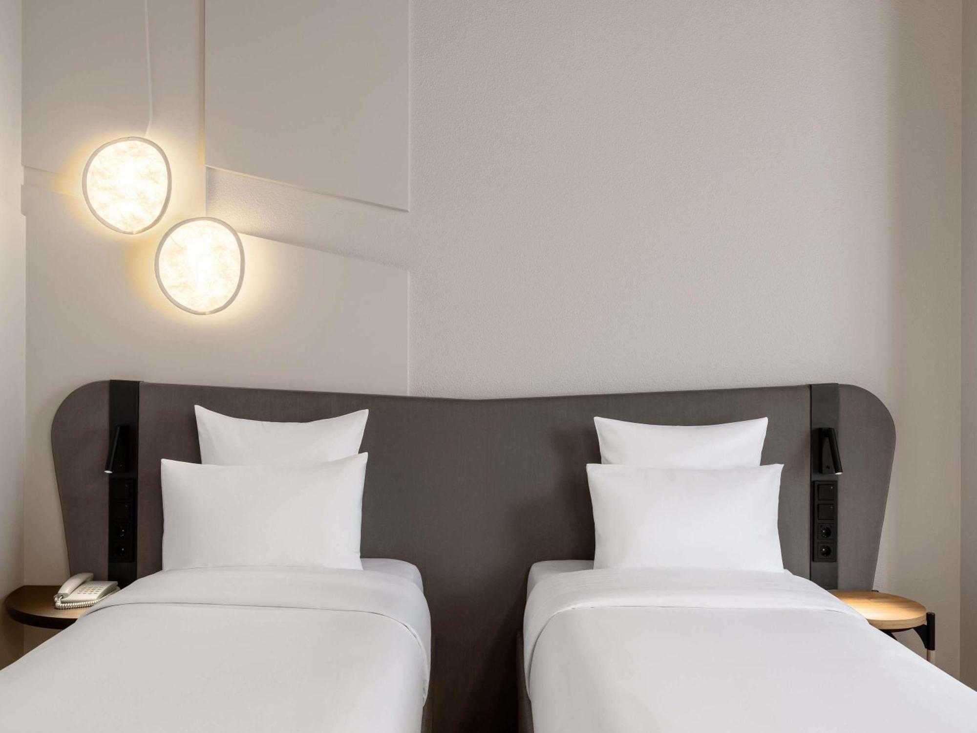 Moevenpick Hotel Budapest Centre Esterno foto