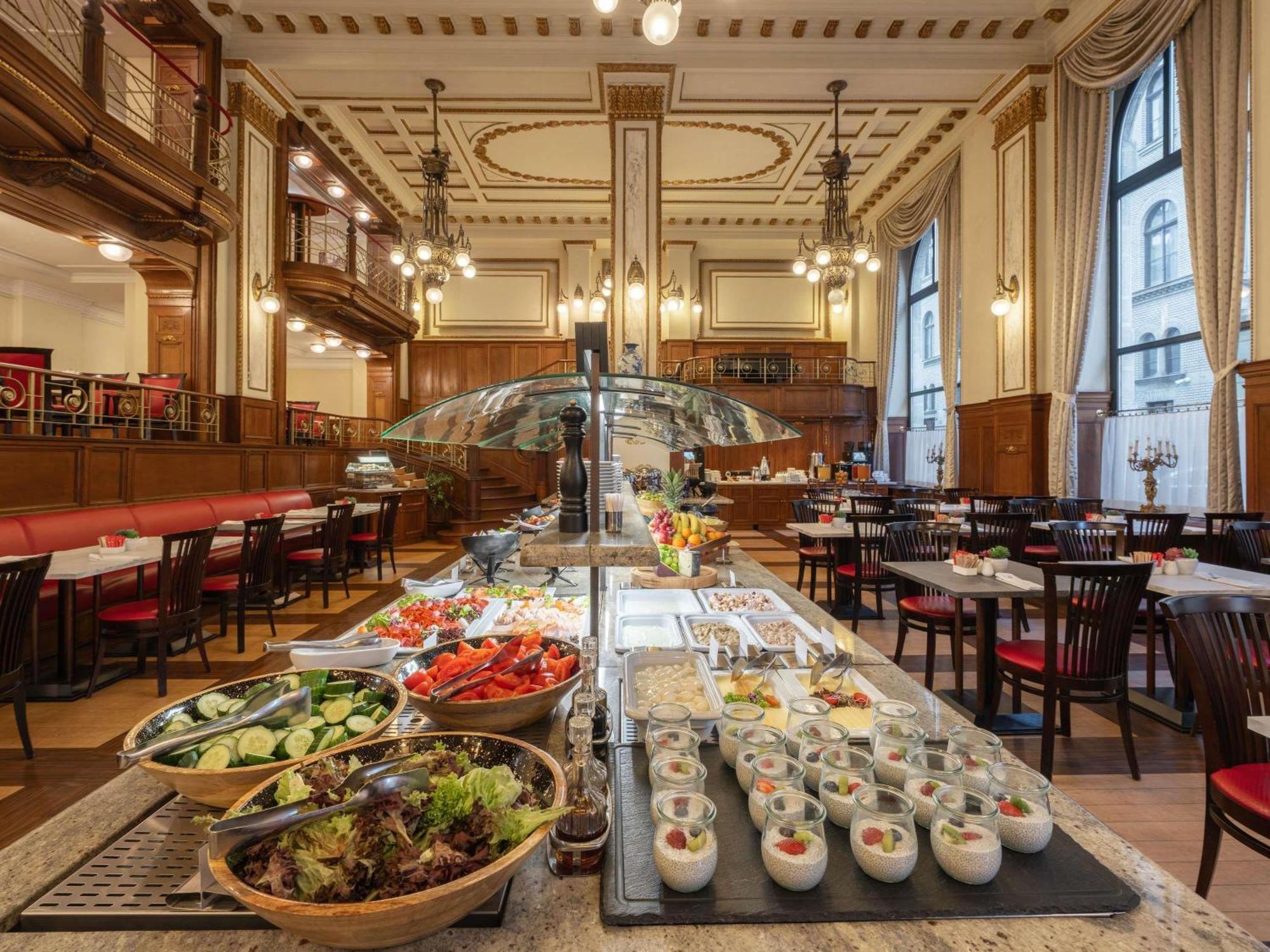 Moevenpick Hotel Budapest Centre Esterno foto