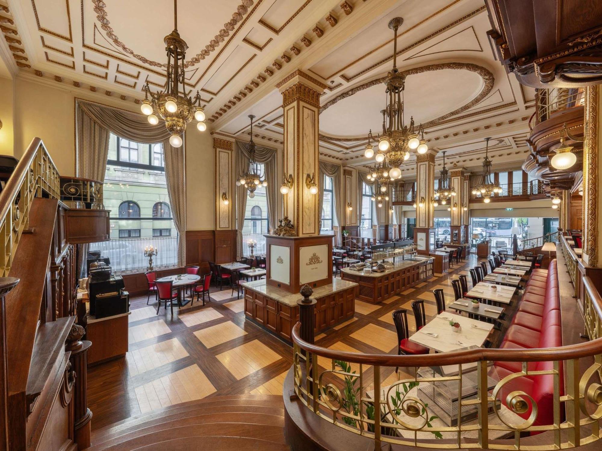 Moevenpick Hotel Budapest Centre Esterno foto