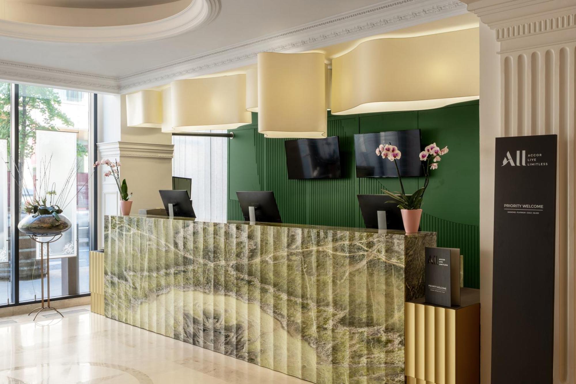 Moevenpick Hotel Budapest Centre Esterno foto